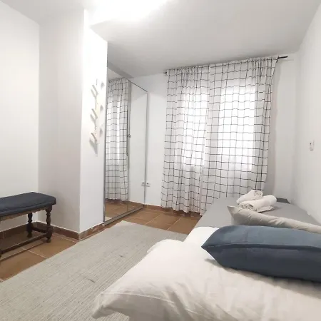 Plaza De Espana - Family House Holiday home